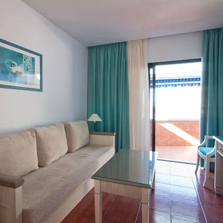 아파트 Apartamentos Amadores Beach 아마도레스