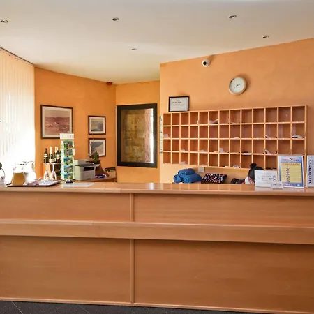 아파트 Apartamentos Amadores Beach *
