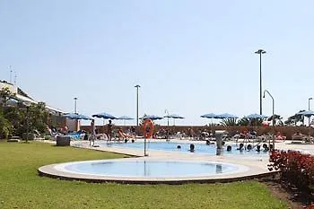 아파트 Apartamentos Amadores Beach