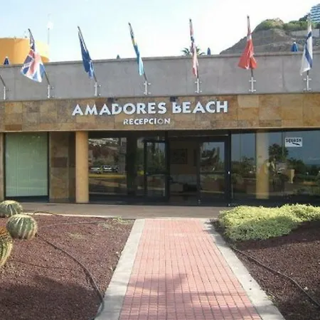 아파트 Apartamentos Amadores Beach